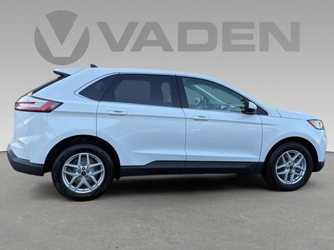 Used 2024 Ford Edge SEL image 6