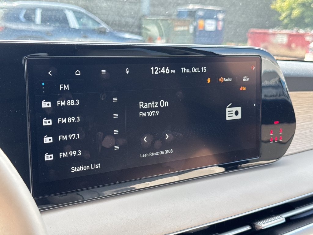 Used 2024 Hyundai Palisade Limited AWD/4WD image 21