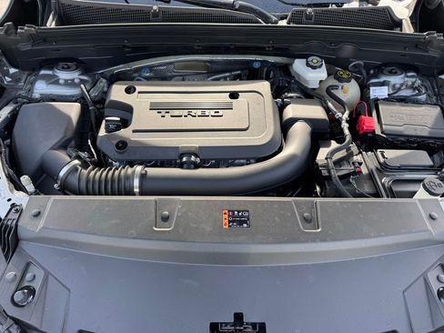 Used 2023 Buick Envision Avenir image 8