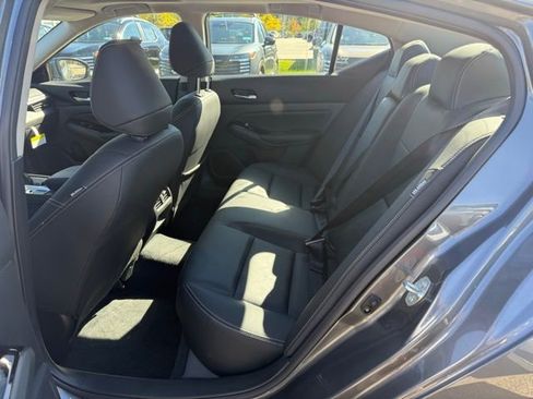 New 2025 Nissan Altima 2.5 SL image 23