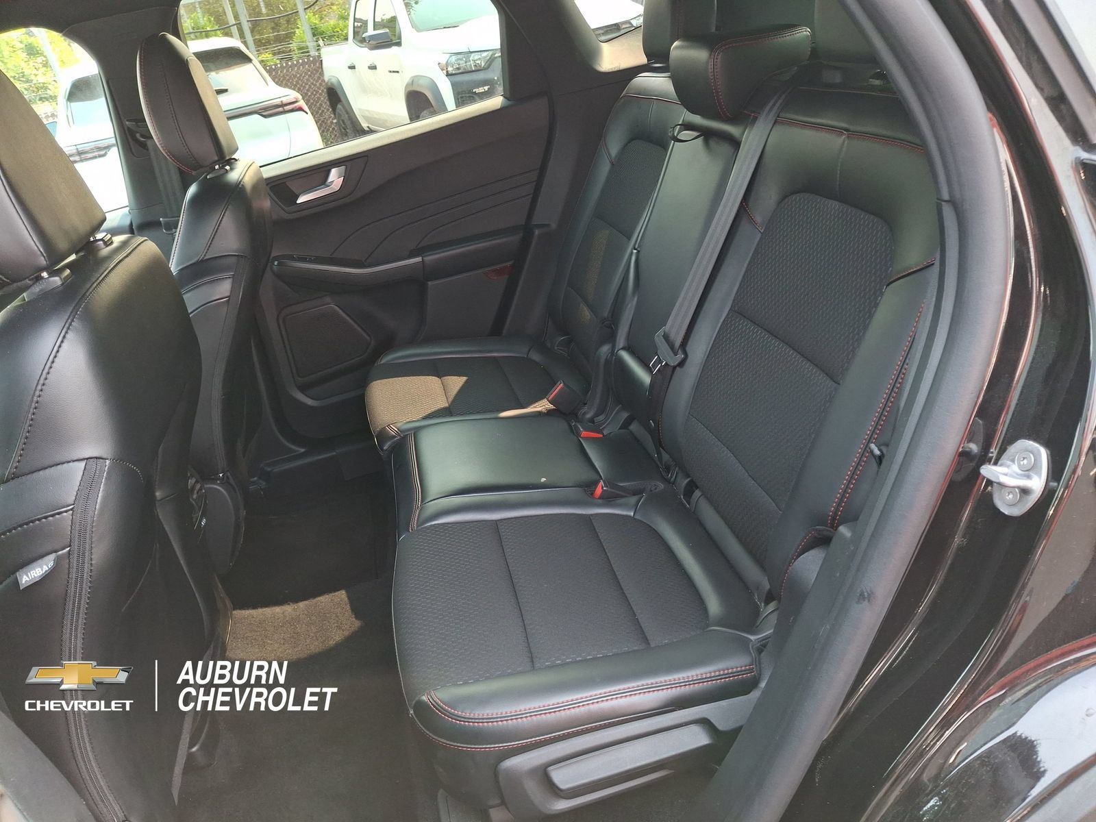 Used 2025 Ford Escape ST-Line Select AWD/4WD image 18