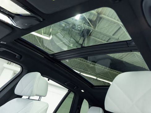 Certified 2023 BMW X5 M50i w/ Executive Package image 13