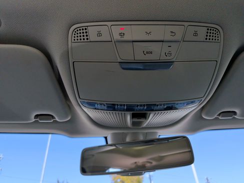 Used 2020 Mercedes-Benz GLC 300 image 31