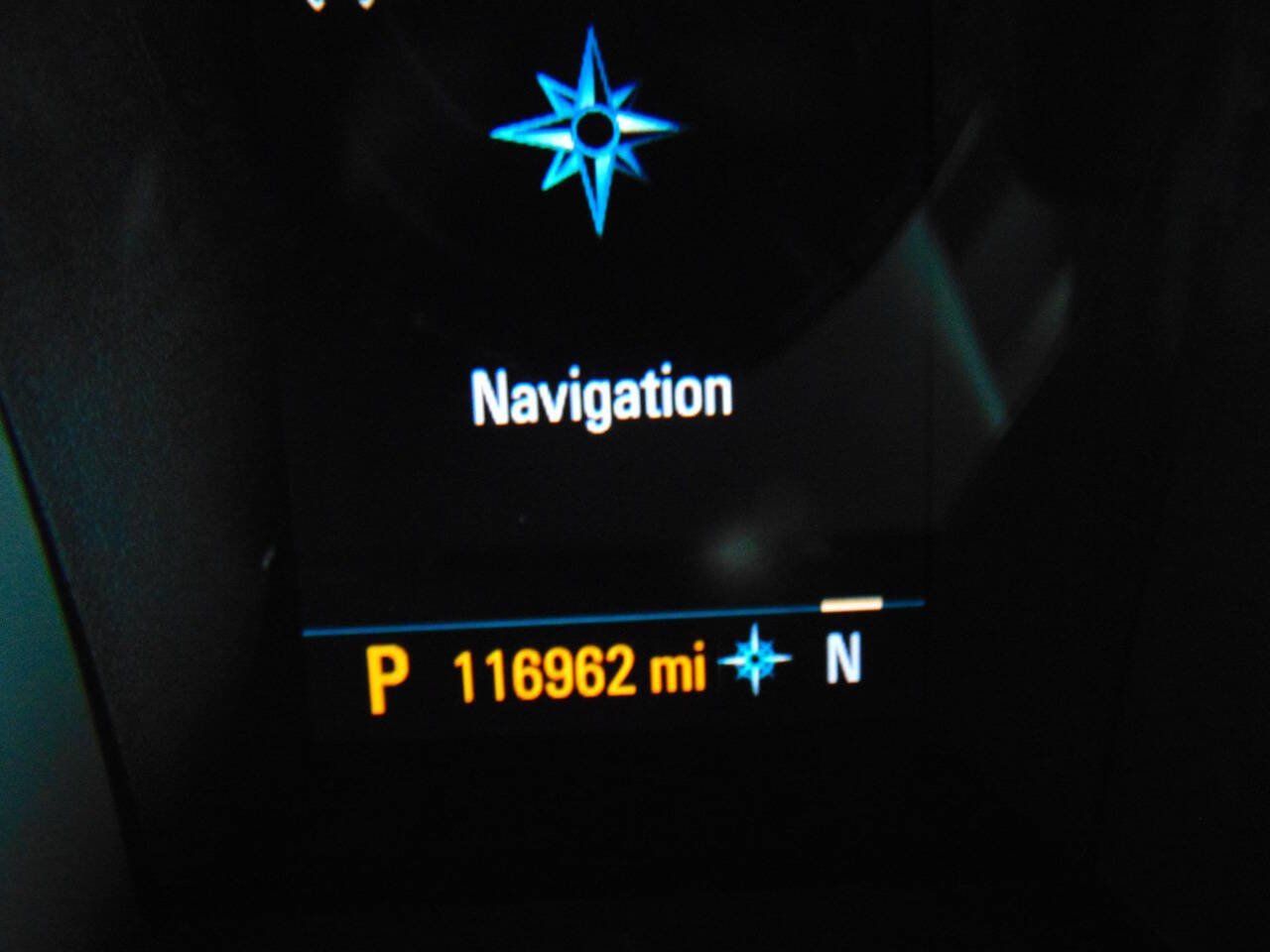 Used 2013 Buick LaCrosse Leather FWD image 12