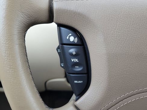 Used 2004 Jaguar XJ8 image 27