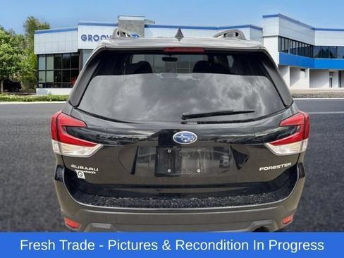 Used 2024 Subaru Forester Premium AWD/4WD image 4