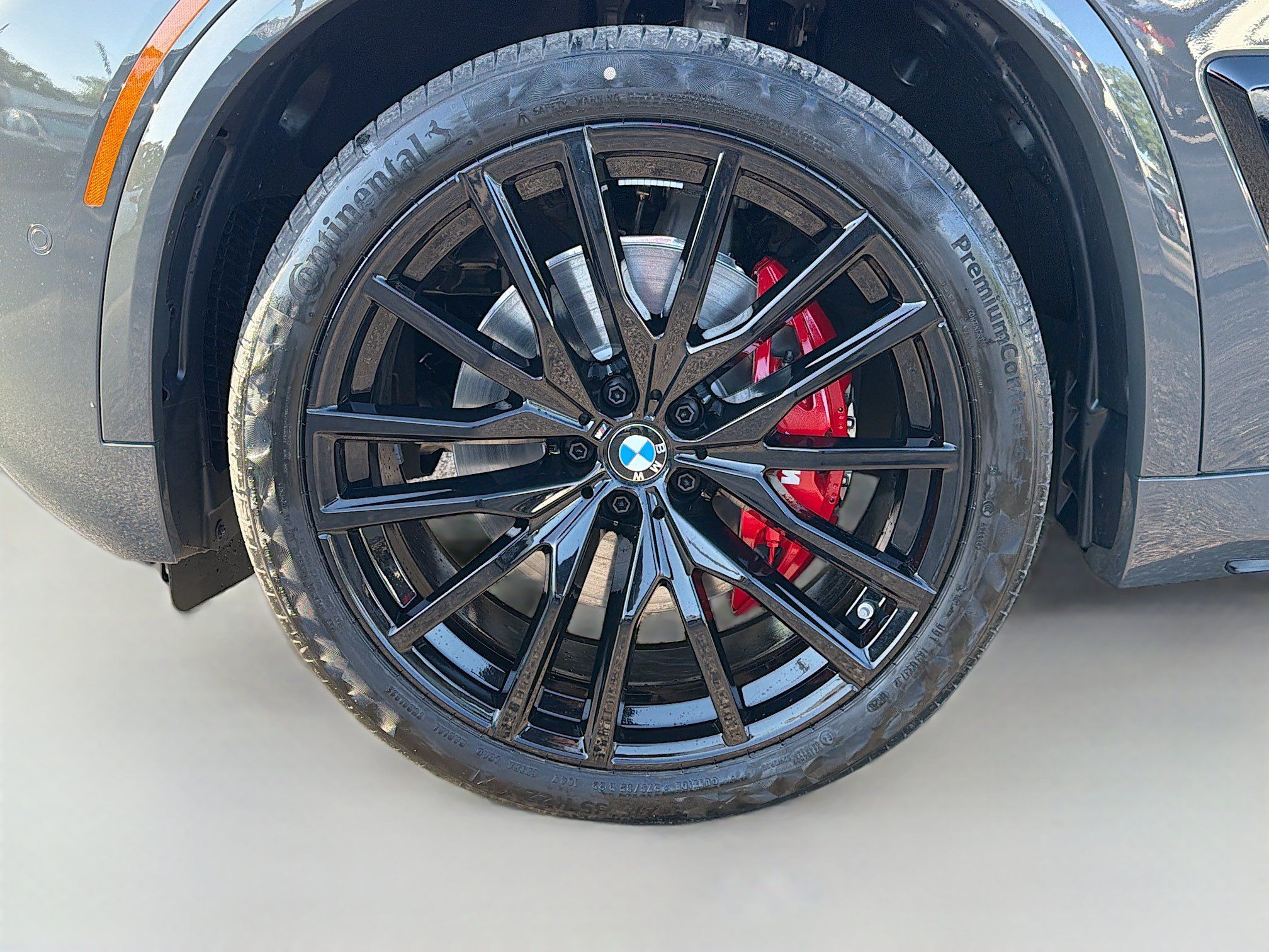 New 2026 BMW X5 xDrive40i w/ M Sport Package AWD/4WD image 42