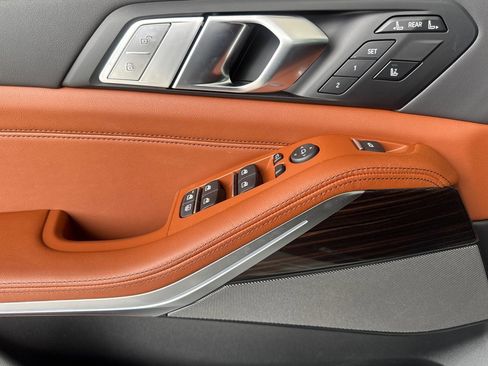 New 2026 BMW X7 xDrive40i w/ M Sport Package AWD/4WD image 12