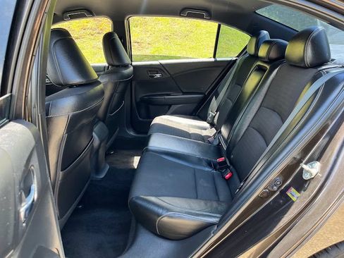 Used 2016 Honda Accord Sport image 37