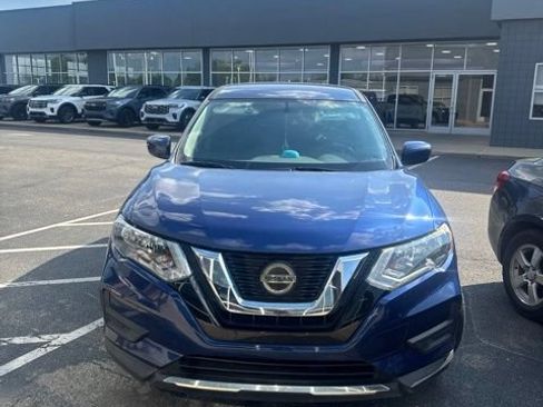 Used 2018 Nissan Rogue S AWD/4WD image 3