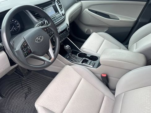 Used 2017 Hyundai Tucson SE image 10