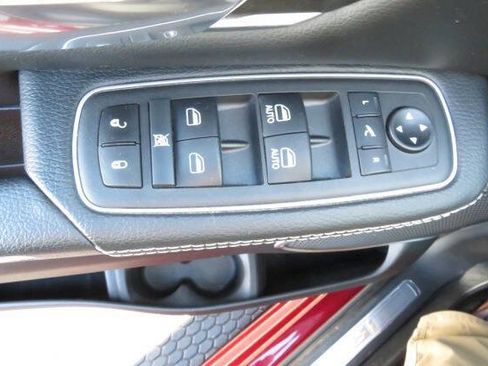 Used 2022 RAM 1500 Laramie image 15