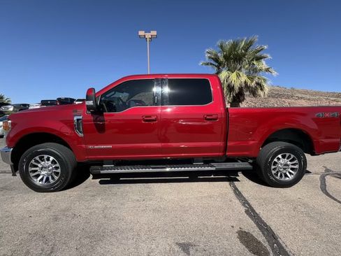 Used 2020 Ford F250 Lariat w/ Lariat Value Package AWD/4WD image 2
