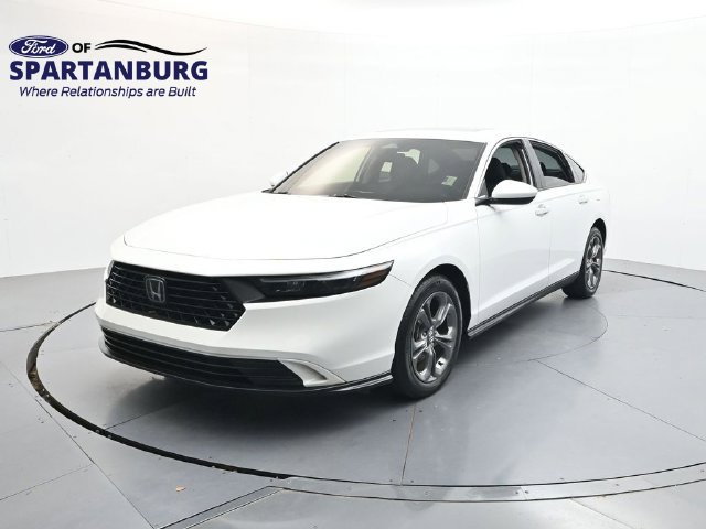 Used 2023 Honda Accord EX image 3