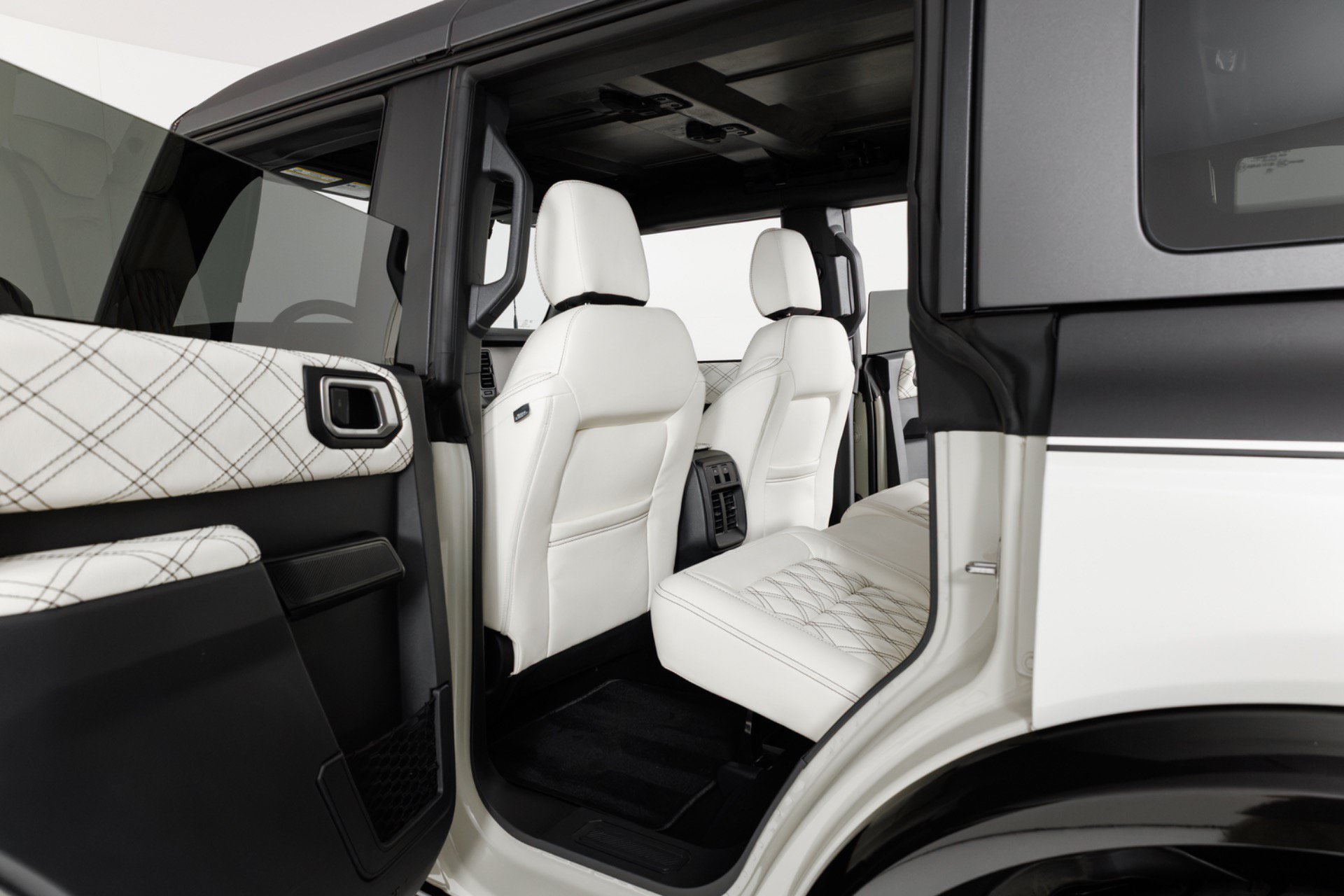 Used 2025 Ford Bronco Outer Banks AWD/4WD image 50