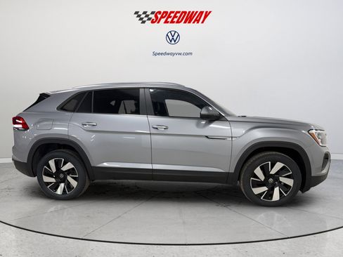 New 2026 Volkswagen Atlas Cross Sport SE AWD/4WD image 8