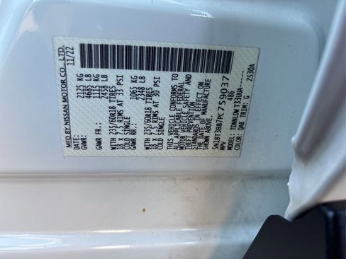 Used 2023 Nissan Rogue SV image 16