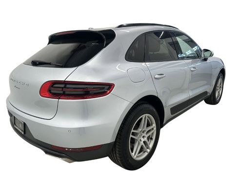 Used 2017 Porsche Macan image 4
