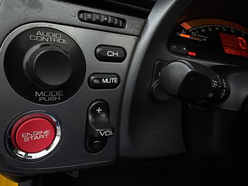 Used 2003 Honda S2000 image 22