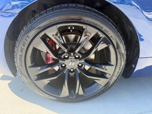 Used 2016 Hyundai Genesis Coupe 3.8 image 21