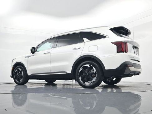 Certified 2025 Kia Sorento SX Prestige image 47