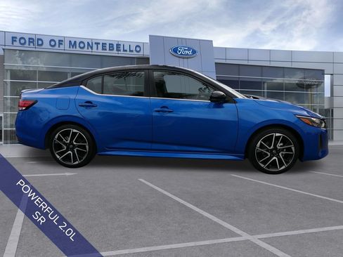 Used 2024 Nissan Sentra SR FWD image 2