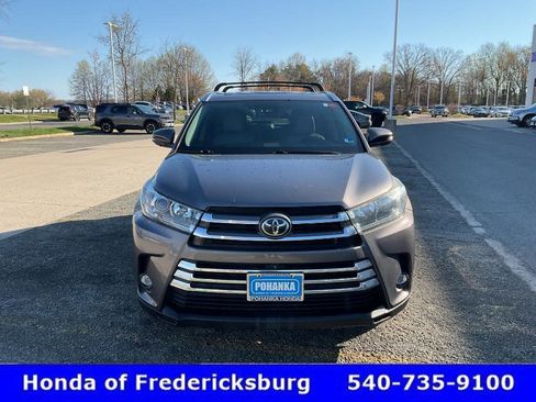 Used 2019 Toyota Highlander Limited Platinum image 9