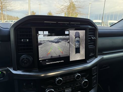 Used 2023 Ford F150 Lariat w/ Trailer Tow Package image 17