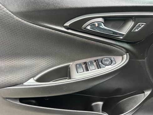 Used 2024 Chevrolet Malibu LT image 11