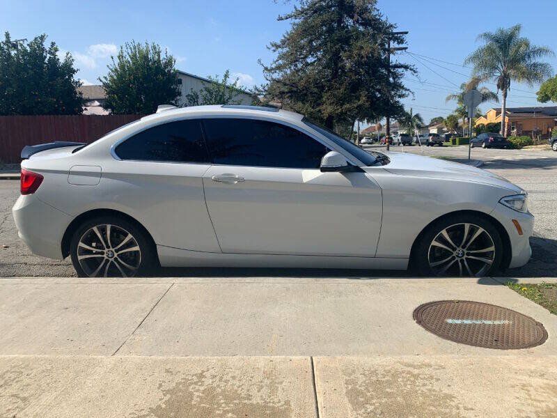 Used 2017 BMW 230i Coupe RWD image 5
