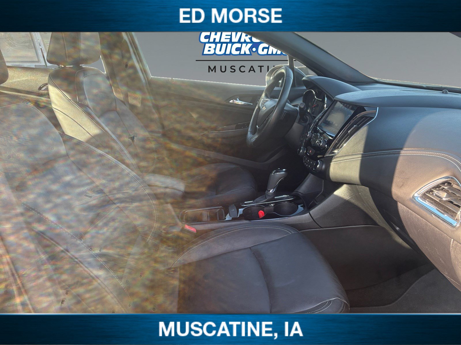Used 2018 Chevrolet Cruze Premier FWD image 16