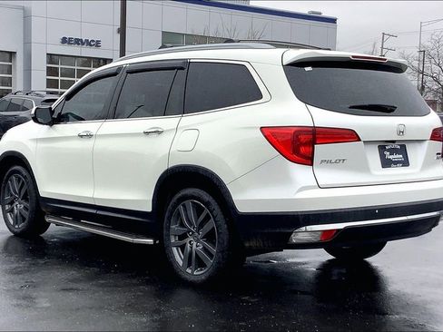 Used 2017 Honda Pilot Touring image 13