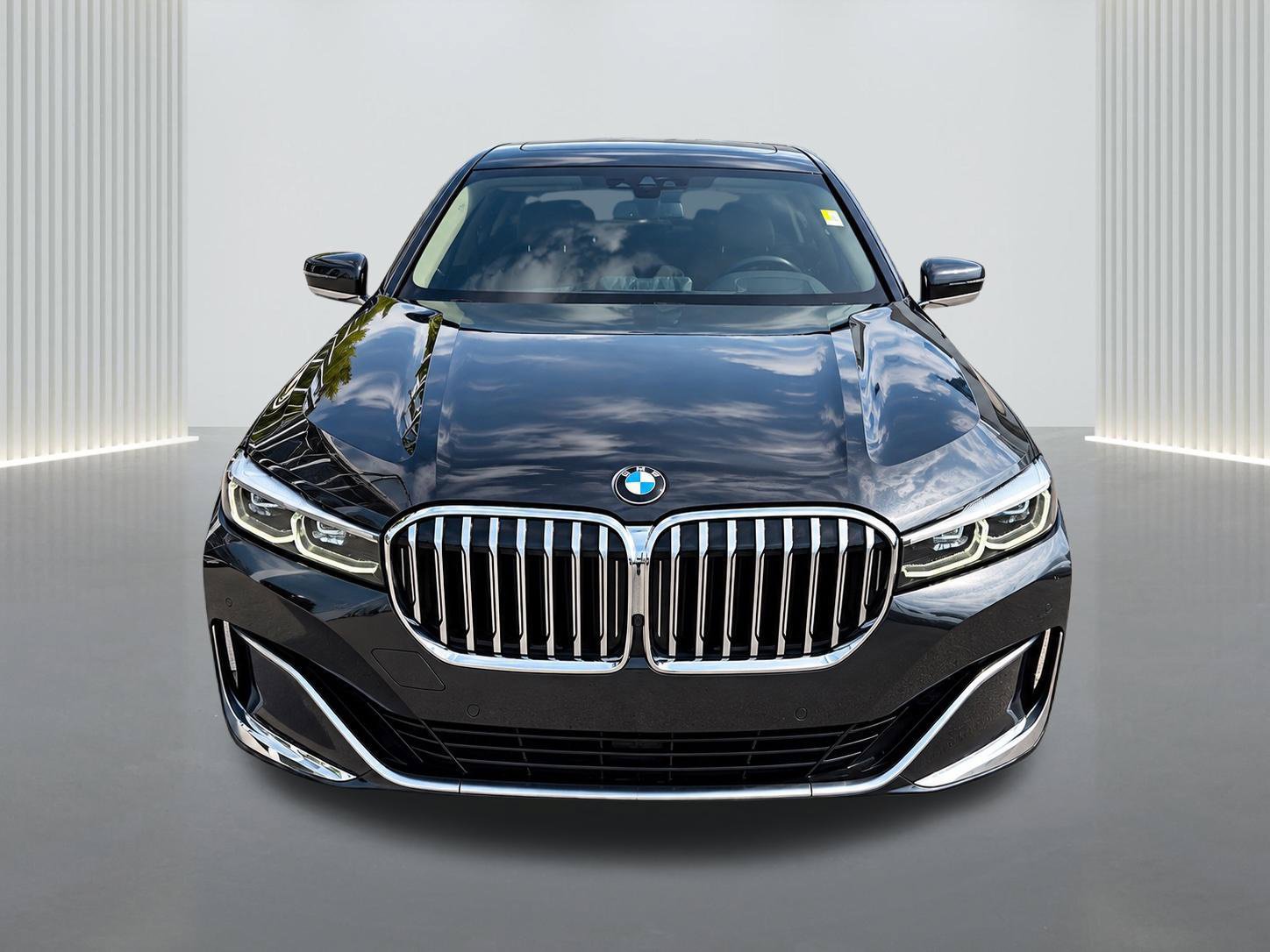 Used 2022 BMW 740i xDrive AWD/4WD image 7