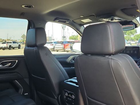 Used 2024 Chevrolet Tahoe RST w/ Luxury Package RWD image 17