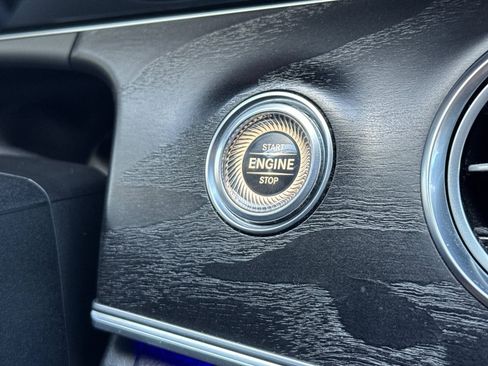 Used 2017 Mercedes-Benz E 300 image 14