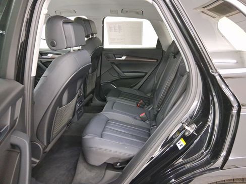 Used 2023 Audi Q5 2.0T Premium image 13