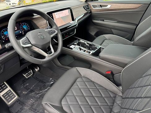 New 2026 Volkswagen Atlas SEL Premium R-Line AWD/4WD image 9