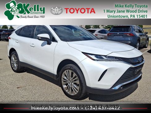 Used 2023 Toyota Venza image 1