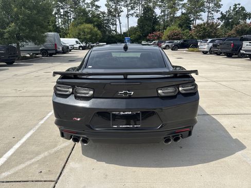 Used 2024 Chevrolet Camaro LT RWD image 17