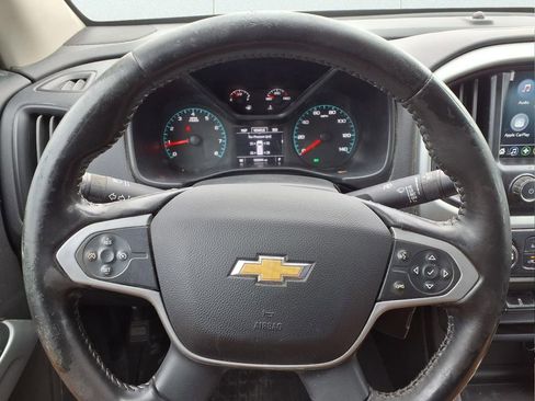 Used 2022 Chevrolet Colorado LT w/ LT Convenience Package image 11