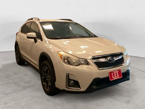 Used 2016 Subaru Crosstrek 2.0i Premium image 7