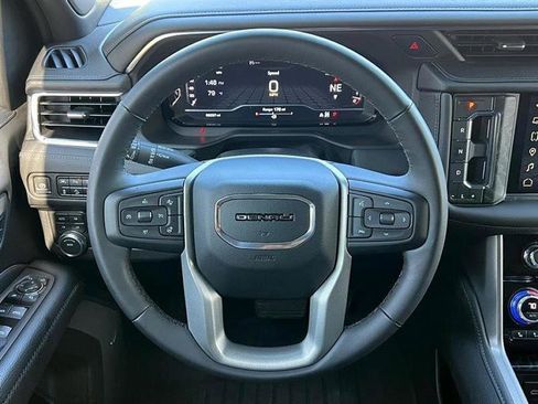 Used 2023 GMC Yukon XL Denali image 26