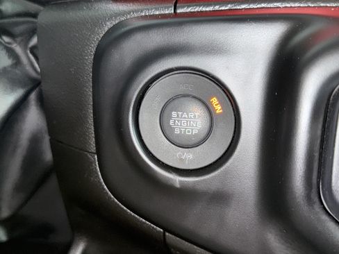 Used 2022 Jeep Gladiator Rubicon w/ LED Lighting Group AWD/4WD image 34