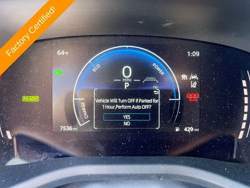 Used 2025 Toyota Camry LE image 17