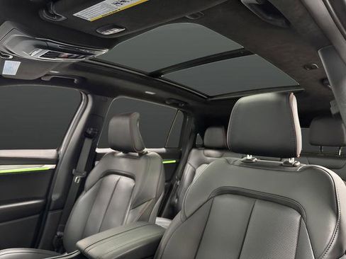 Used 2025 Jeep Wagoneer S Launch Edition image 7