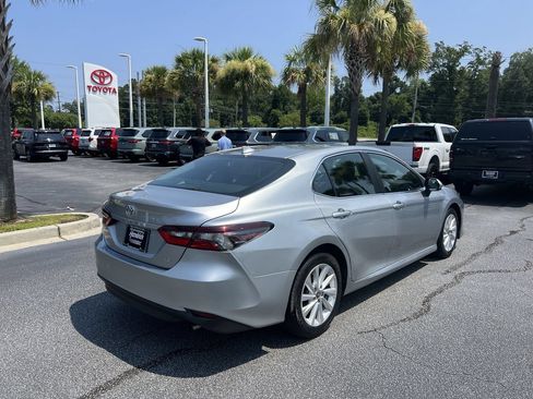 Used 2024 Toyota Camry LE FWD image 10