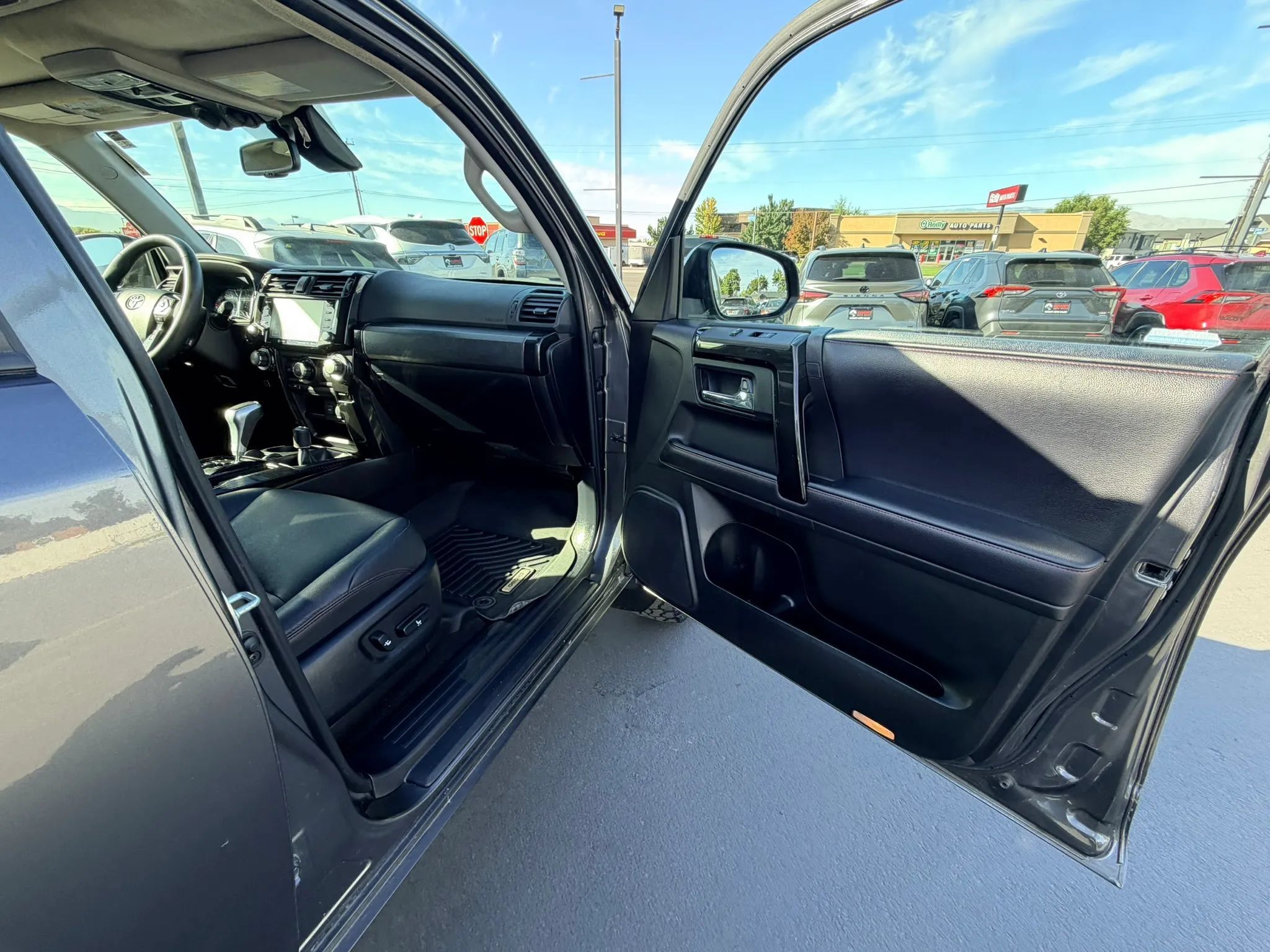 Used 2020 Toyota 4Runner TRD Off-Road Premium w/ Moonroof Package AWD/4WD image 24