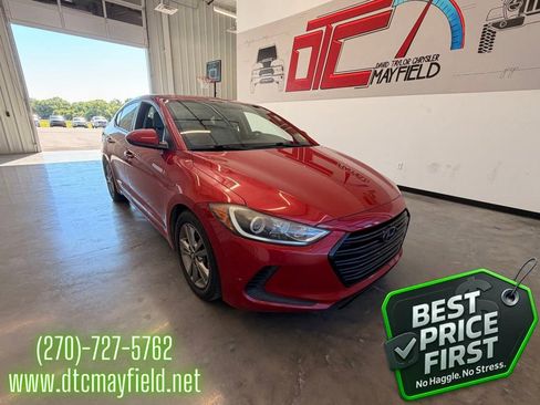 Used 2017 Hyundai Elantra SE FWD image 1