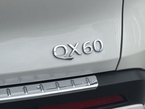 Used 2025 INFINITI QX60 Luxe w/ Vision Package AWD/4WD image 33