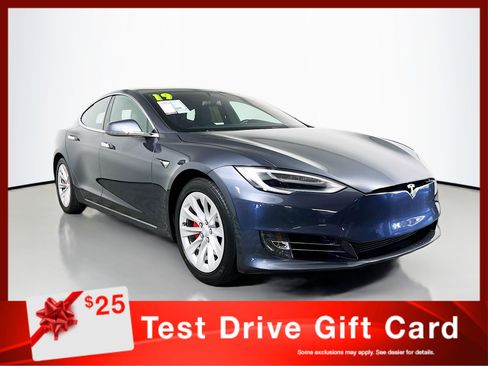 Used 2019 Tesla Model S Performance image 1
